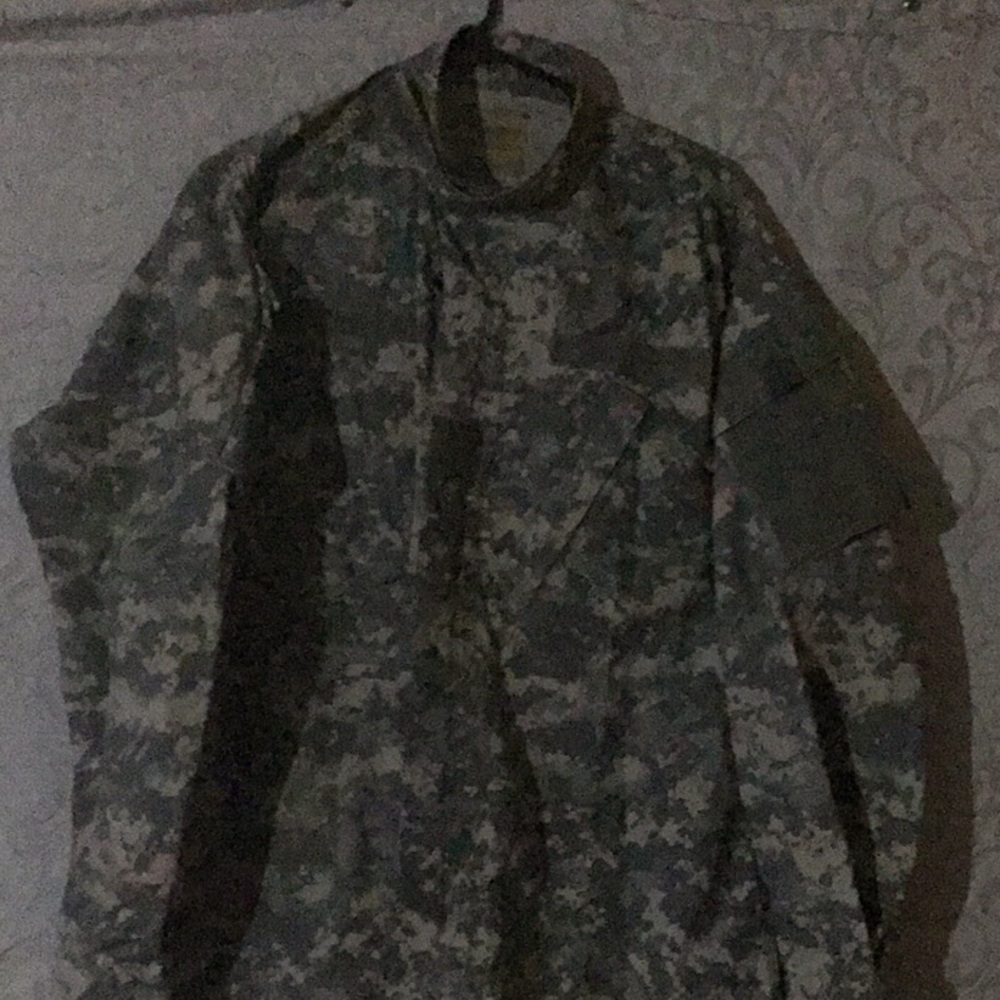 Vintage women’s camo military jacket